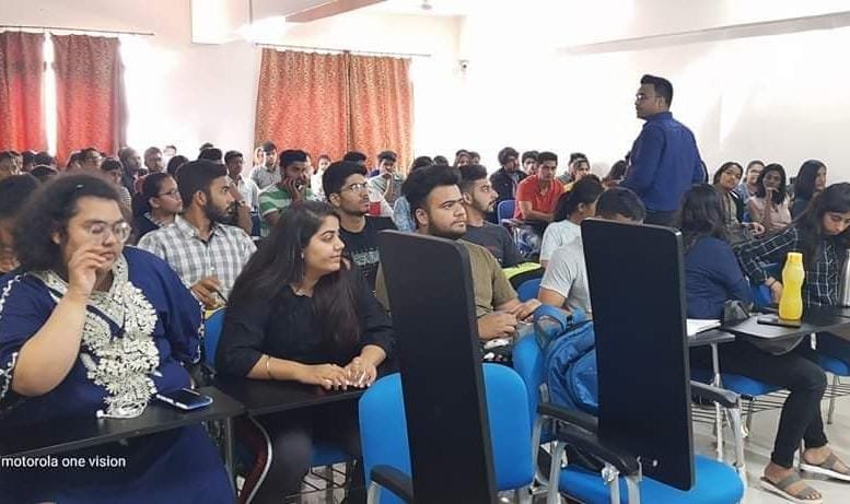 FinOptions Students Learning